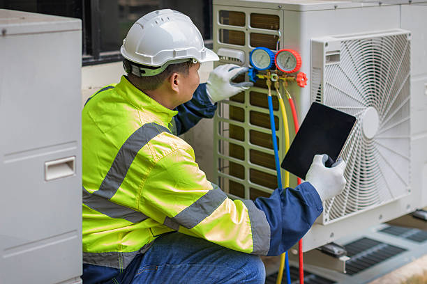 Professional Hvac technician working in Schroeder, MN
